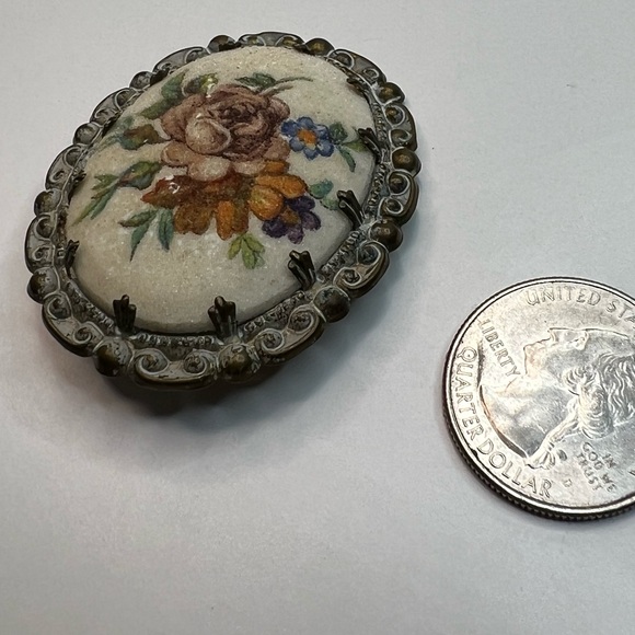 Vintage Estate Western Germany Signed Floral Sugar Rose Cameo Brooch Pin - Picture 14 of 17
